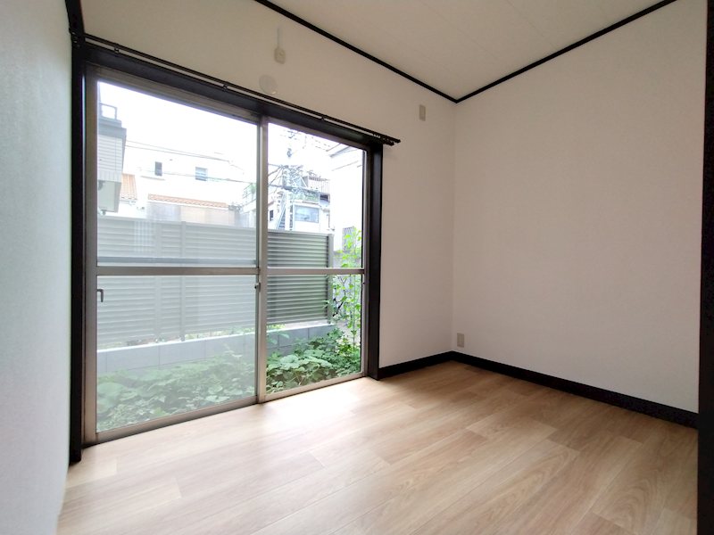 眺望　お部屋としても使える広縁がございます！