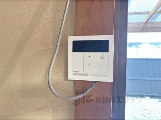 その他設備　給湯器リモコン