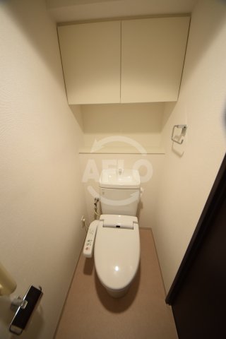 トイレ　エルセレーノ上本町レジデンス　温水洗浄便座