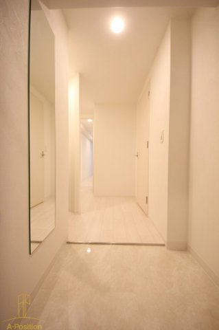 玄関　ラフォルム鎗屋町