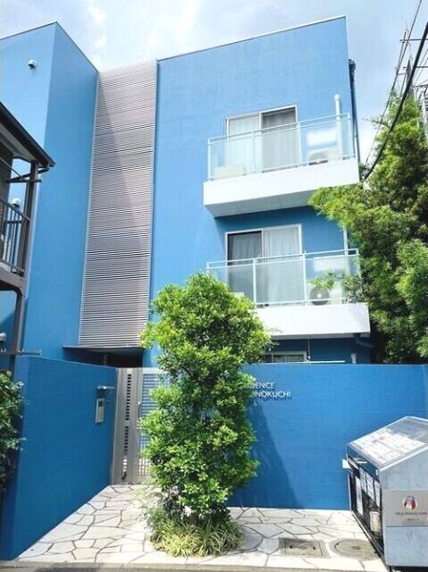 建物外観　オートロック完備