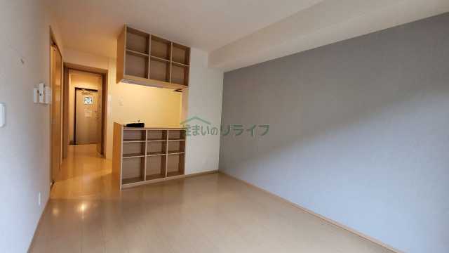居室・リビング　反転タイプ・別部屋参考写真
