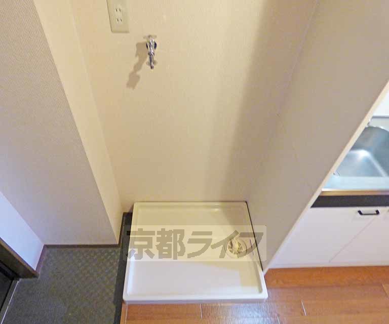その他設備　室内に洗濯機置けます。
