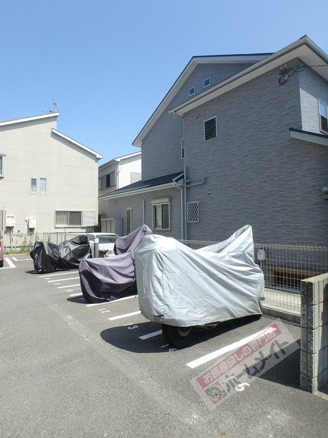 その他共有部分　バイク置き場ございます♪