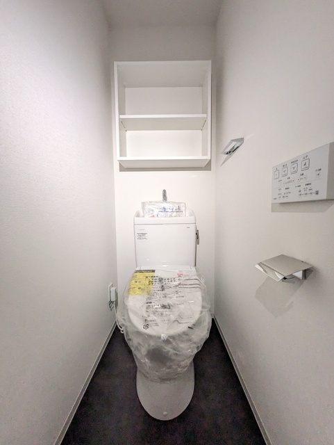 トイレ　※他号室参考写真
