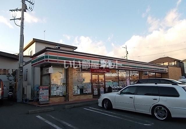 コンビニ　セブンイレブン 秦野堀西店（コンビニ）まで397m