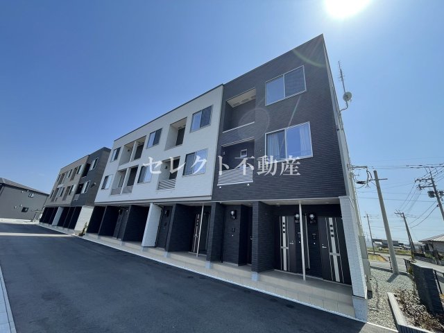 建物外観　【アイ・ヴィレッジ古閑中町Ａ】外観も気になるポイント