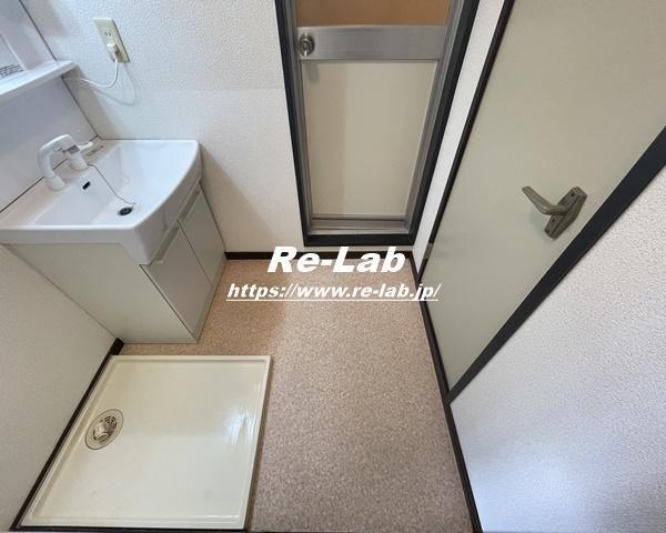 洗面設備　※参考として他のお部屋の写真