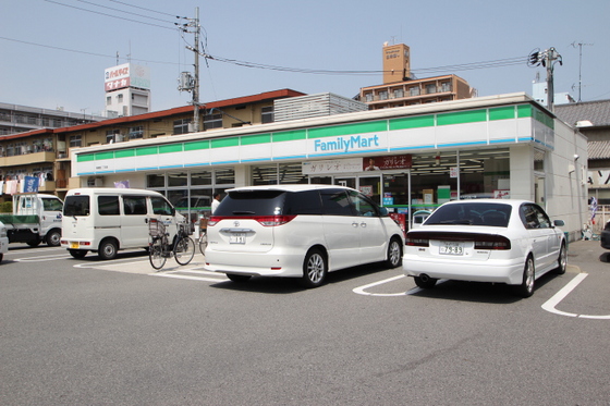 コンビニ　ファミリーマート舟入南二丁目店（コンビニ）まで441m
