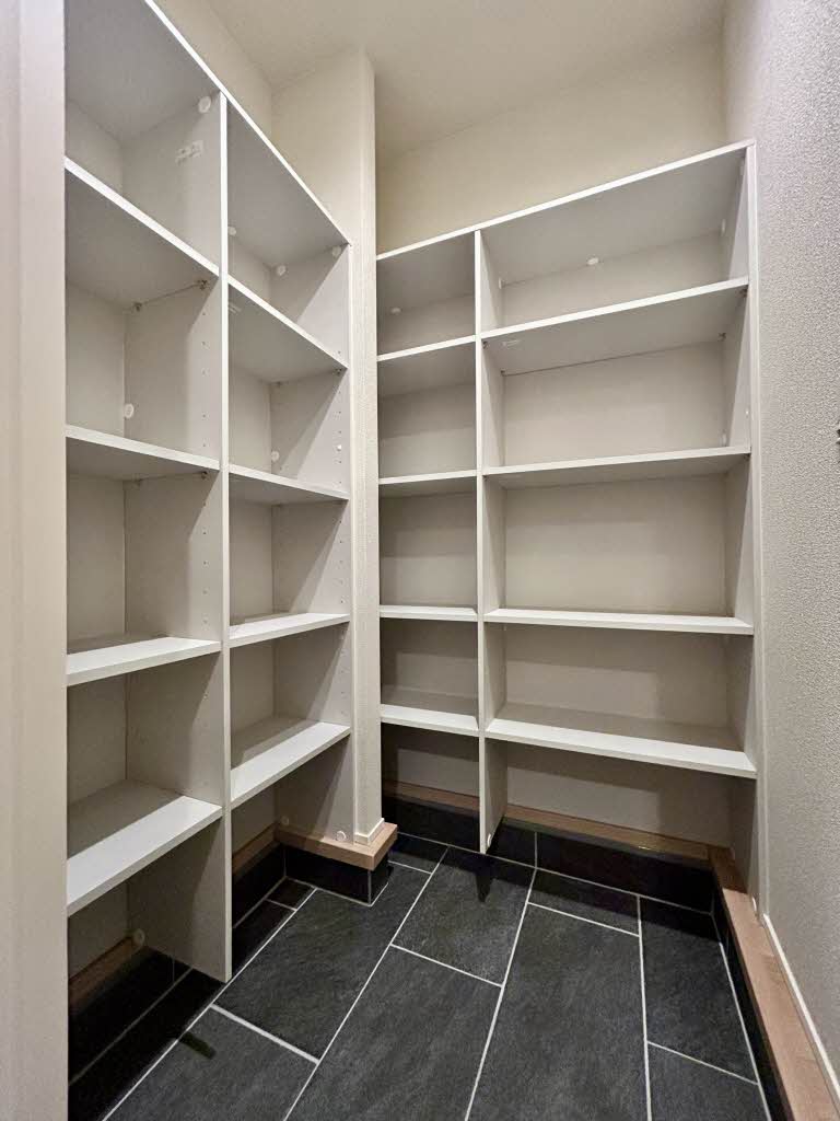 その他設備　玄関収納