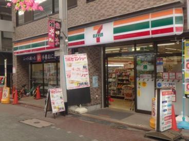 コンビニ　セブン-イレブン 大田区仲六郷店（コンビニ）まで120m