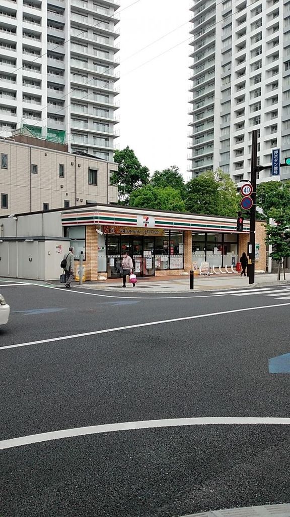 コンビニ　セブン-イレブン さいたま下町３丁目店（コンビニ）まで20m