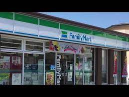 コンビニ　ファミリーマート半田東洋店（コンビニ）まで463m