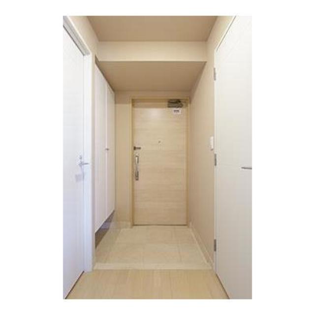 玄関　※写真は同タイプ住戸です。