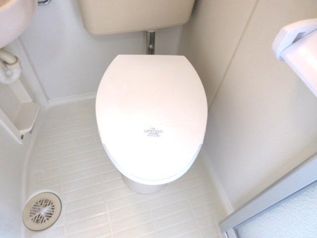 トイレ　WC