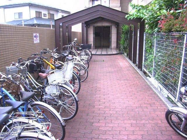 エントランス　★お問い合わせはタウンハウジングまで★