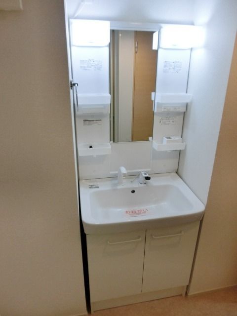 洗面設備　忙しい朝に便利なシャンプードレッサー