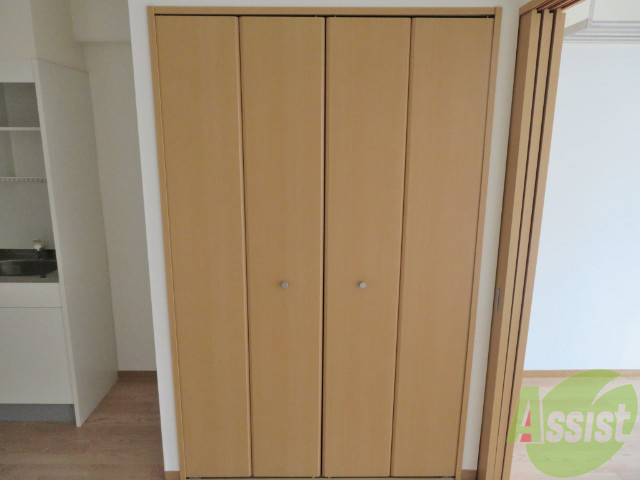 収納　クローゼットの収納も広そうでいいですねー