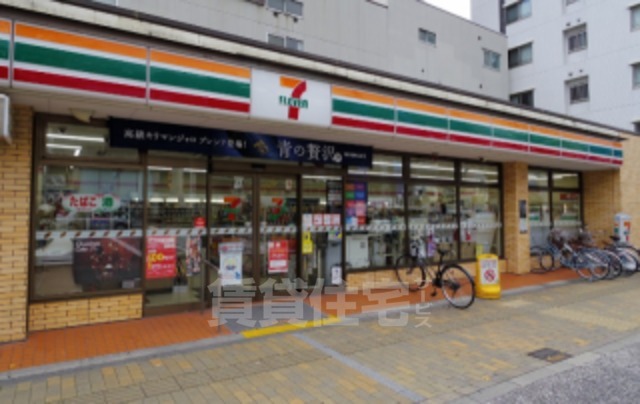 コンビニ　セブンイレブン　烏丸五条店（コンビニ）まで122m