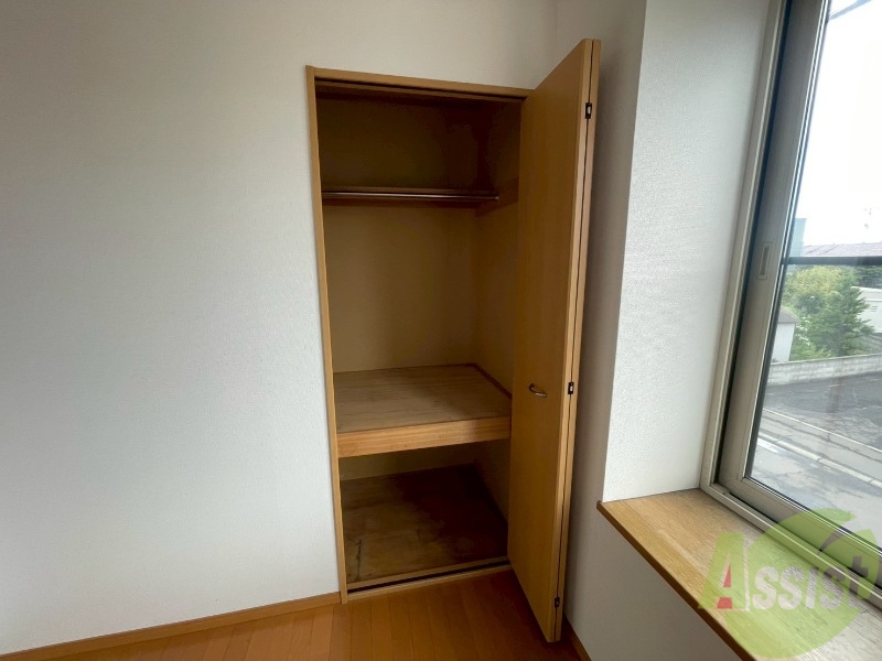 収納　クローゼットがありました。お洋服や荷物はここへ