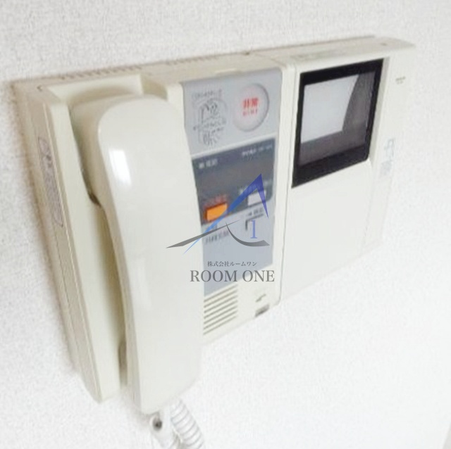 セキュリティ　モニター付きインターホンです。
