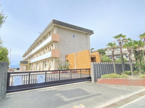 小学校　稲沢北小学校（小学校）まで828m