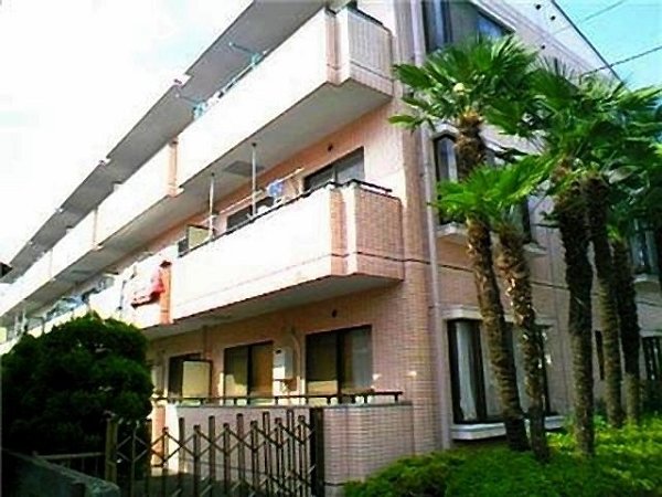 建物外観　4路線利用可能な拝島駅徒歩4分の物件です。