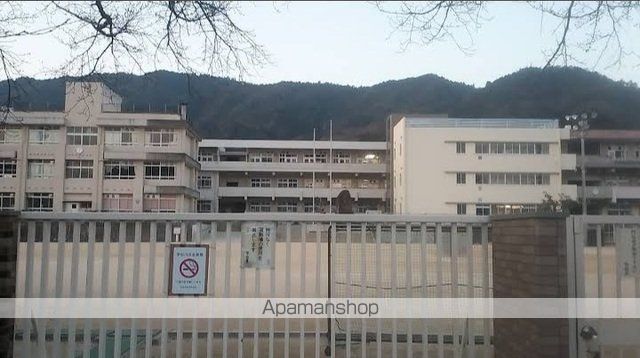 小学校　広島市立亀山小学校（小学校）まで500m