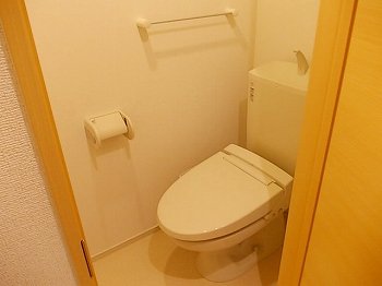 グランペール古賀III Bのトイレ写真