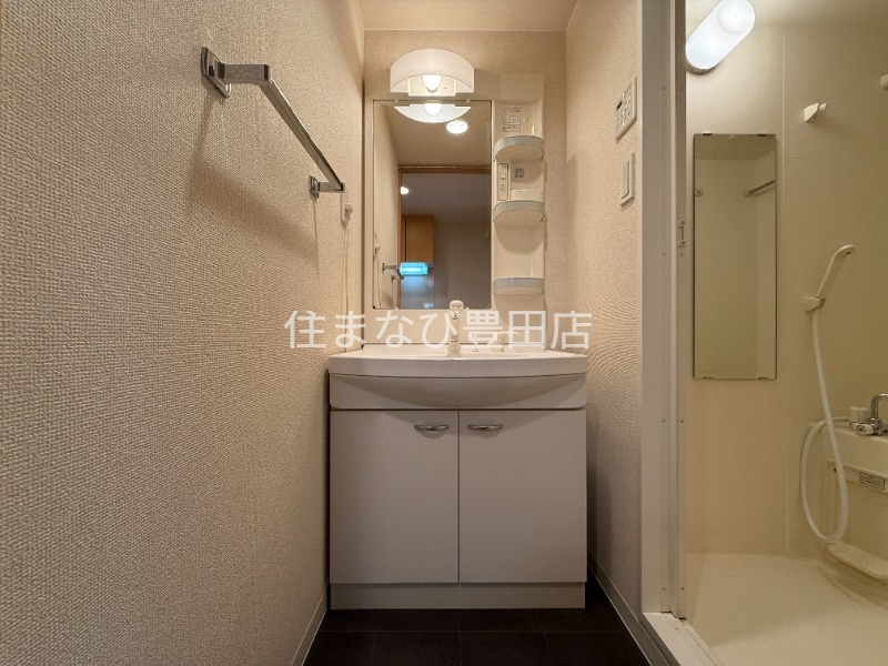 洗面設備　同型タイプ