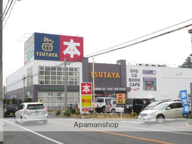 レンタルビデオ　ＴＳＵＴＡＹＡ佐鳴台店（レンタルビデオ）まで877m