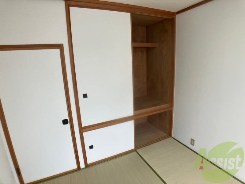 収納　押入を開けてみました。たっぷり入りますね～