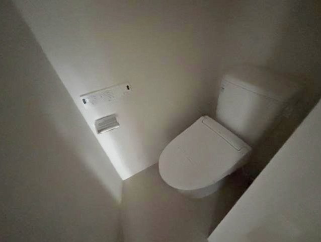トイレ　別部屋参考写真