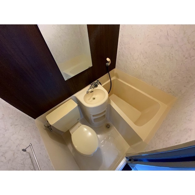 バス・シャワールーム　バス・洗面・トイレ一緒