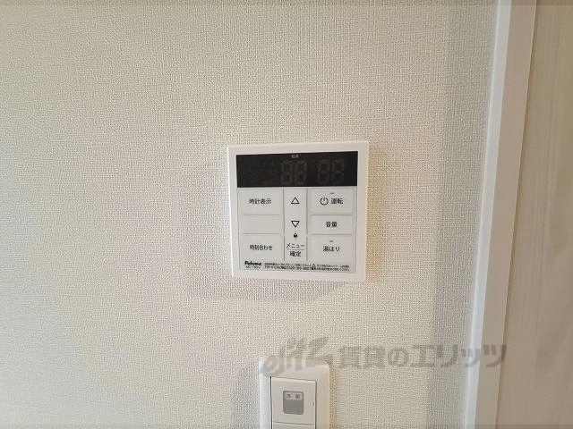 その他設備　給湯器リモコン