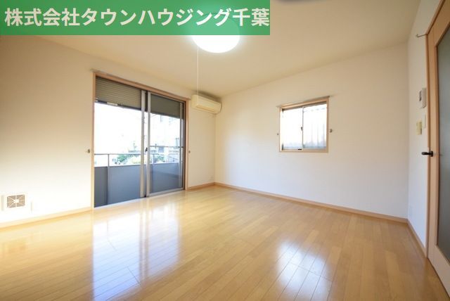 その他部屋・スペース　二面採光の明るいお部屋