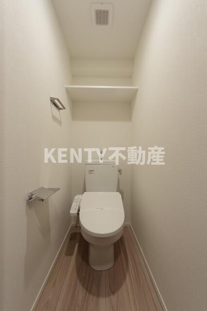 トイレ　※写真は同タイプ住戸です。