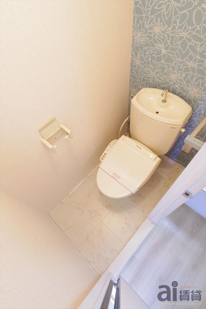 トイレ　※同仕様写真です
