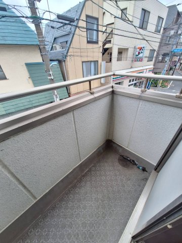 バルコニー　清掃前