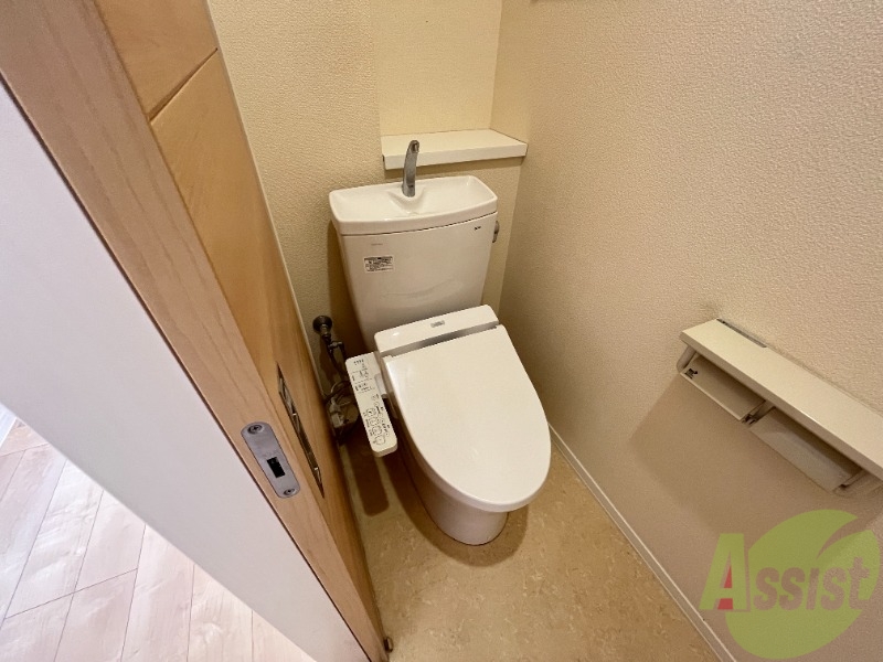 トイレ　トイレは清潔感があり安心して使用できそうです。
