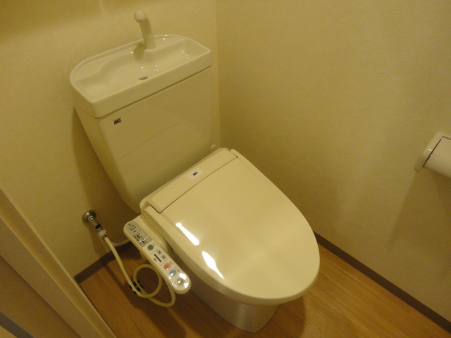 トイレ　シャワー付トイレ