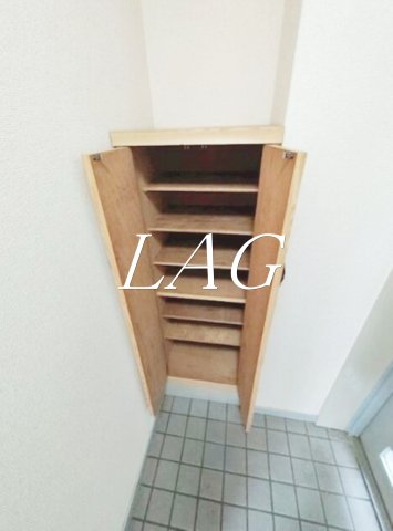 玄関　玄関です。