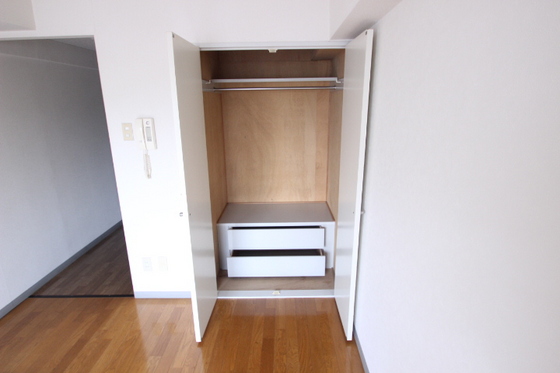 収納　※別部屋の写真です