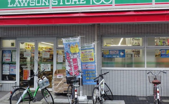 コンビニ　ローソンストア100　本庄東二丁目店（コンビニ）まで215m