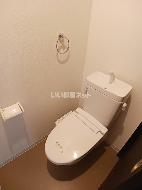 ジーメゾン泉佐野新町クオジエレのトイレ写真