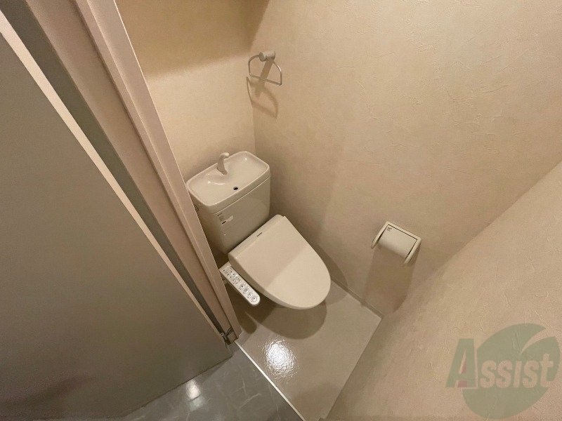 トイレ　トイレです。ウォシュレット付を探している方、おすすめです。