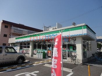 コンビニ　ファミリーマート茨木水尾店（コンビニ）まで289m