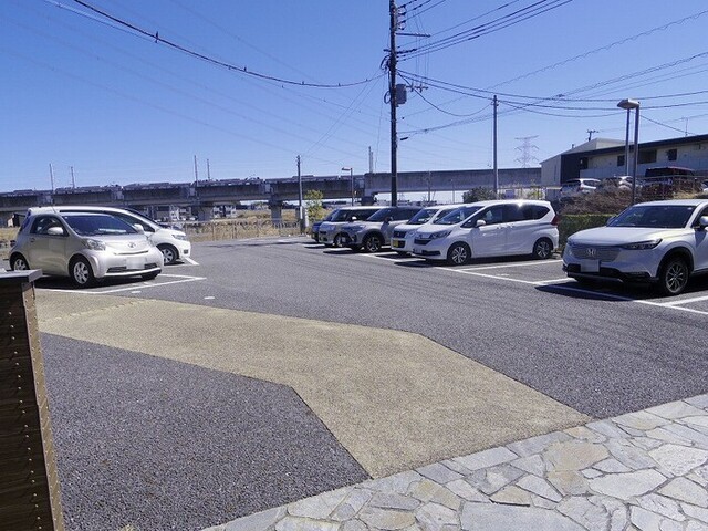 駐車場　駐車場