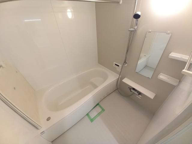 バス・シャワールーム　※別部屋写真