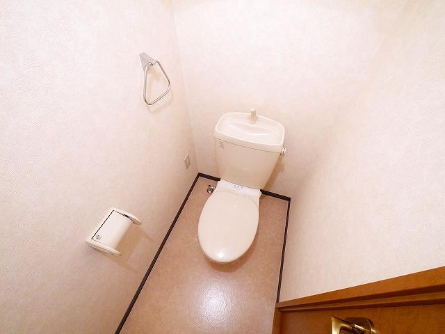 トイレ　コンパクトで使いやすいトイレです